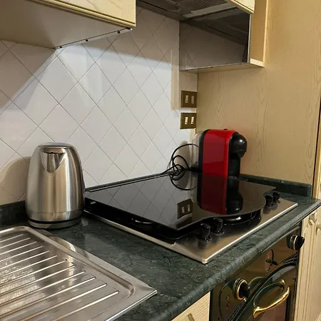La Casina Di Maya Apartment *